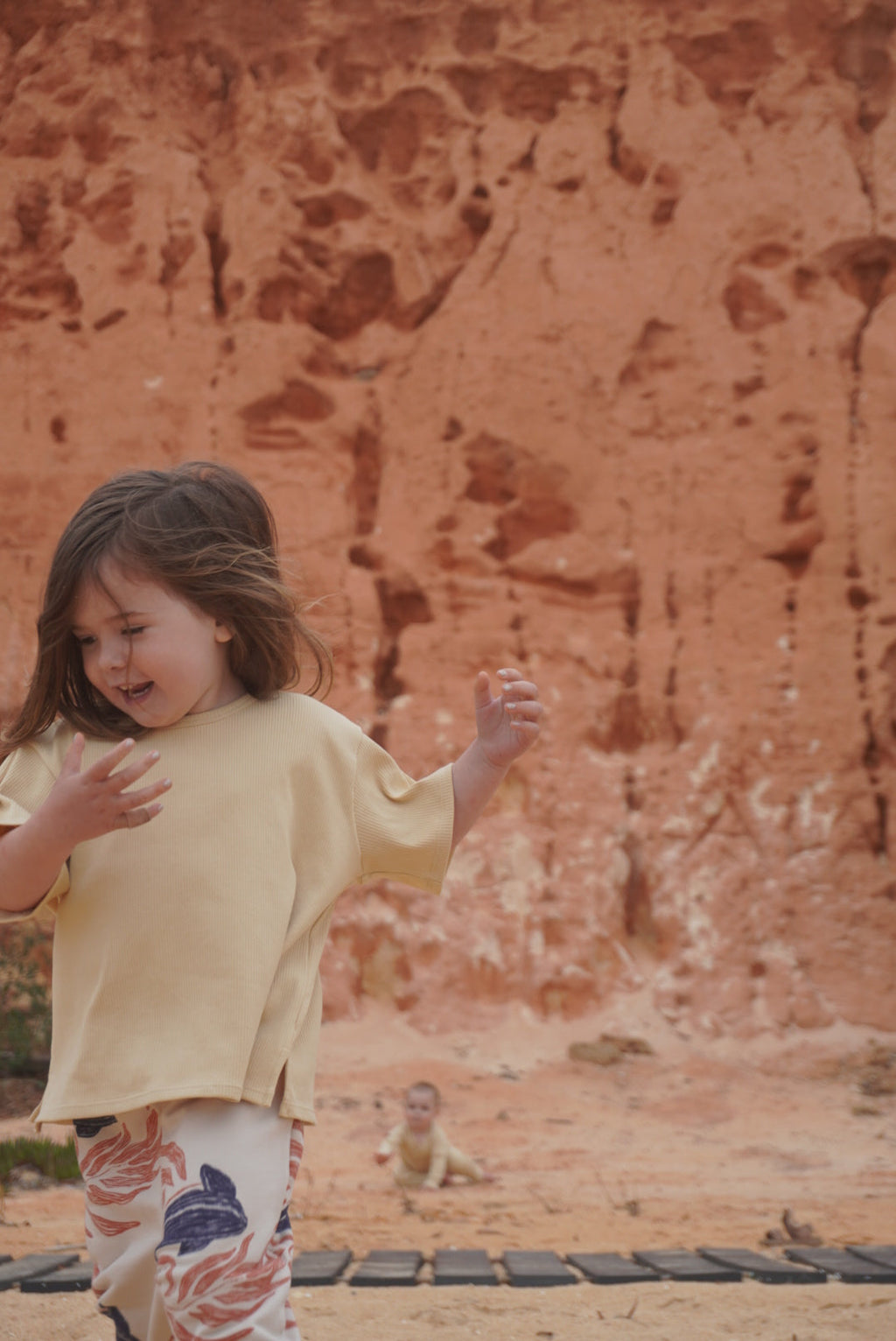 Ekologisk Ribbad T-Shirt LJUSGUL